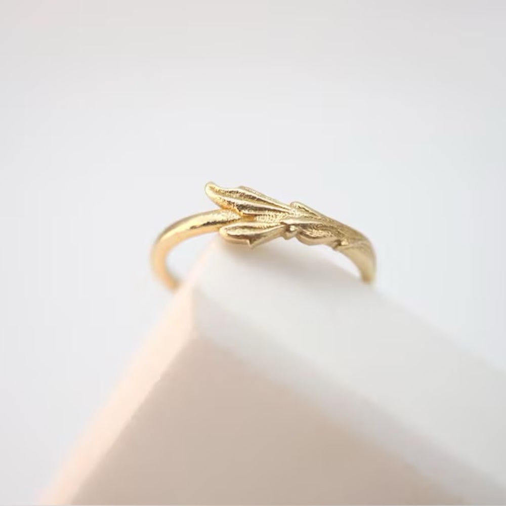 10k Yellow Gold Nature Inspired Twig Branch Ring - Picture 7 of 8